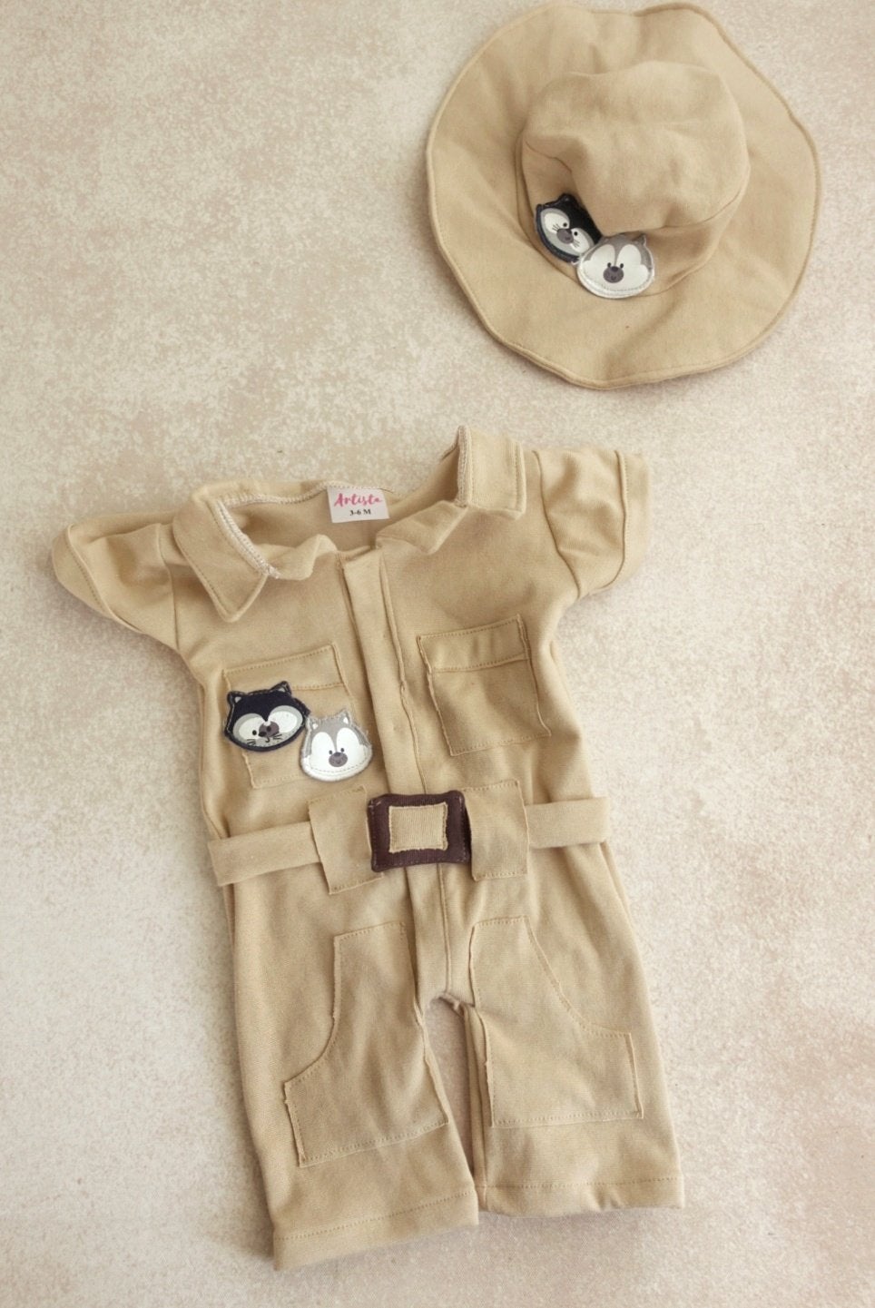 Zoo Keeper outfit 0-3m