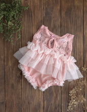 Load image into Gallery viewer, Michella romper 9-12m
