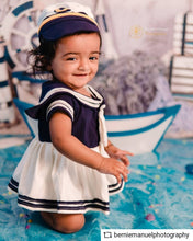 Load image into Gallery viewer, Girl Sailor outfit 3-6m

