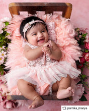 Load image into Gallery viewer, Michella romper 9-12m
