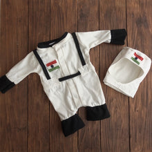 Load image into Gallery viewer, Astronaut outfit 6-9m
