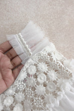 Load image into Gallery viewer, Holly frock 9-12m
