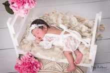 Load image into Gallery viewer, Lace Romper 9-12m
