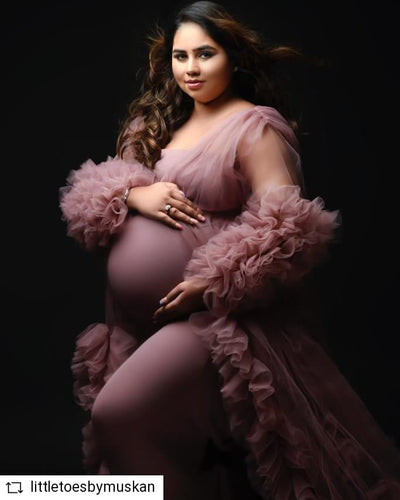Baby Bump Gown Rental Service at best price in Ahmedabad | ID: 23283498073